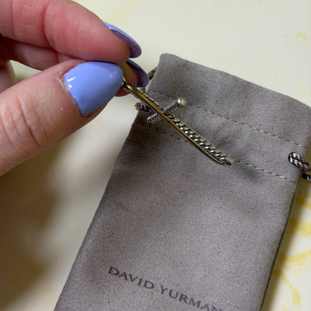 David Yurman cross pendant brushed gold - Picture 4 of 5